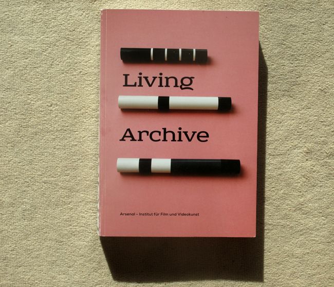 Abbildung 4: Cover des Begleitbandes zum Living-Archive-Projekt.