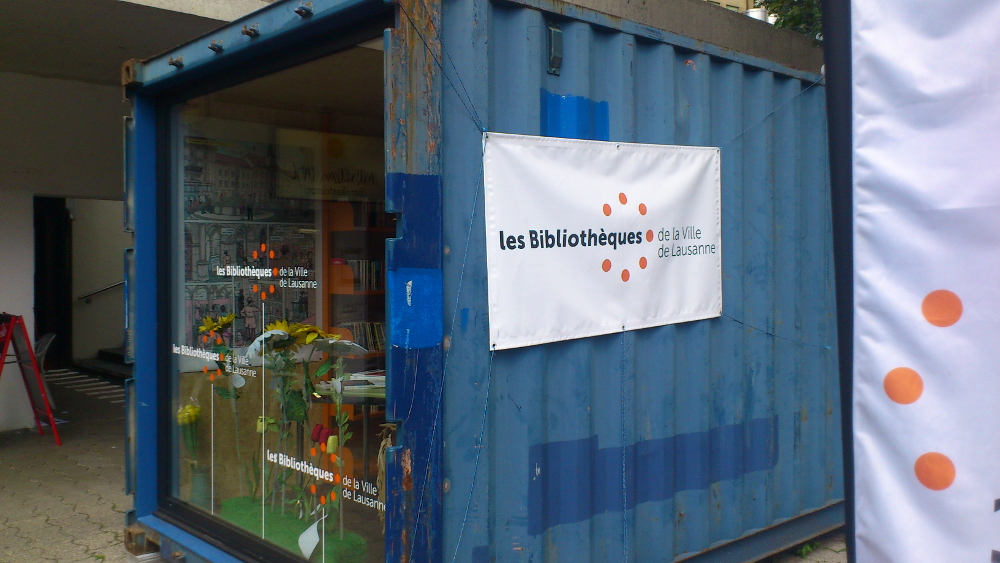 The container of the branch of the public library at the Place de la Riponne.