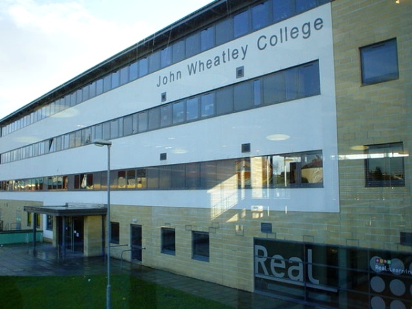 Parkhauseinfahrt der Luton Central Library